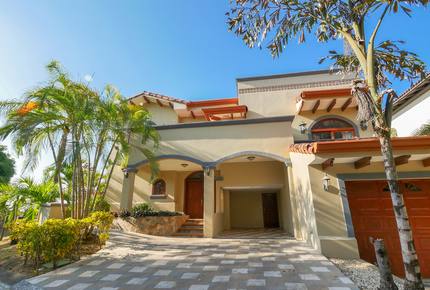 Herradura Bay Luxury Villa