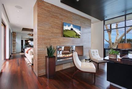 Modern Laguna Beach Coastline Villa