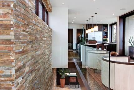 Modern Laguna Beach Coastline Villa
