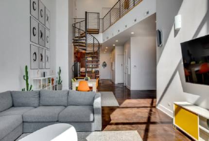 Stunning City View Loft