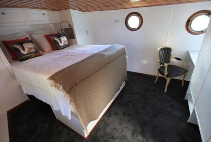 Amsterdam Safari Houseboat
