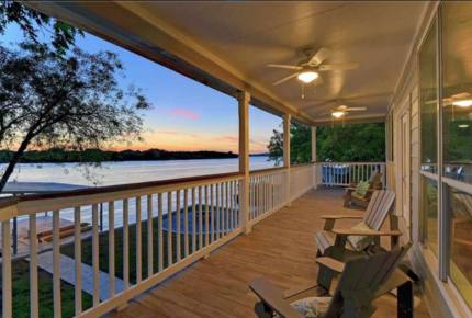 Perfect Lakehouse Getaway on Lake LBJ - Horseshoe Bay/Kingsland