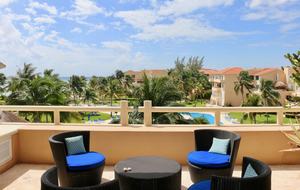 Ocean Front Penthouse - Puerto Aventuras, Mexico