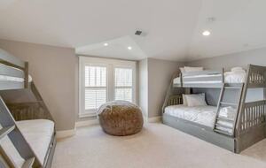 Luxury 12 South Nashville Cottage - Nashville, Tennessee