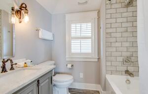 Luxury 12 South Nashville Cottage - Nashville, Tennessee