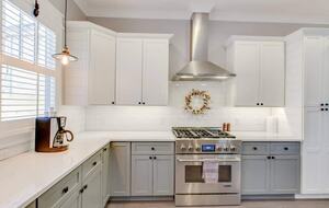 Luxury 12 South Nashville Cottage - Nashville, Tennessee