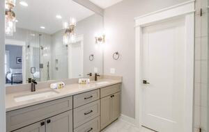 Luxury 12 South Nashville Cottage - Nashville, Tennessee