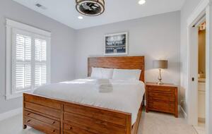 Luxury 12 South Nashville Cottage - Nashville, Tennessee