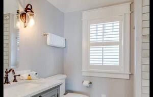 Luxury 12 South Nashville Cottage - Nashville, Tennessee