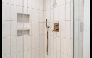 Luxury 12 South Nashville Cottage - Nashville, Tennessee