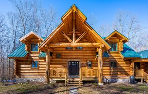 Custom Luxury Log Home at Sugarloaf Mountain - Dickerson, Maryland
