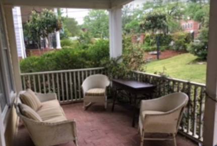 HISTORIC DOWNTOWN AIKEN COTTAGE
