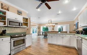 Tropical Paradise on the Emerald Coast - Miramar Beach, Florida