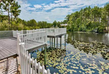Walk to the Beach! Seagrove Highlands Gem w/ Pool - Santa Rosa Beach, Florida