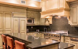 Home exchange, The Club at Big Bear Village, presidential kitchen