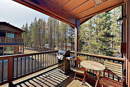 New Listing! Mountain Condo w/ Private Hot Tub