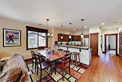 New Listing! Mountain Condo w/ Private Hot Tub