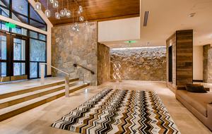 Vail - The Lion Luxury Apartment - Vail, Colorado