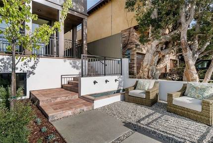 Luxurious New Beach Home