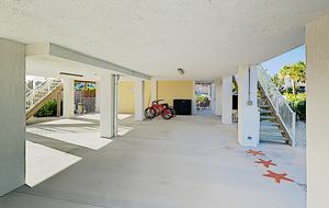 Marathon Caye Canal House - Marathon, Florida