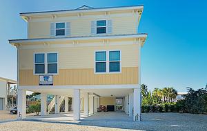 Marathon Caye Canal House - Marathon, Florida