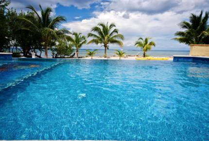 Villa Yak Alil- Luxury Villa on a Private Beach