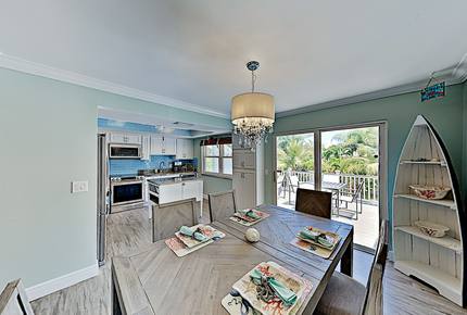 Beautiful Beach Retreat w/ Private Pool Oasis
