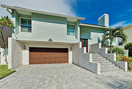 Beautiful Beach Retreat w/ Private Pool Oasis