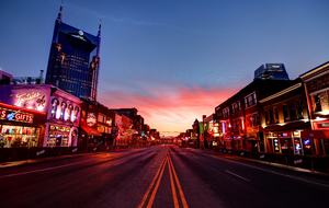 NashVilla - Luxury Townhome by Belmont - Nashville, Tennessee