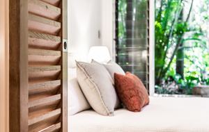 Belongil Sands Byron Bay (R)