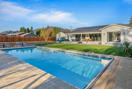 Luxe New Wine Country Gem w/ Backyard Eden & Pool