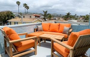 Beachside Beauty - Walk to Beach, Dining & Shops - Ventura, California