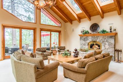 Luxury Home w/ Hot Tub & Sauna – 1 Block to Beach!