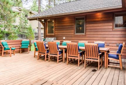 Luxury Home w/ Hot Tub & Sauna – 1 Block to Beach!