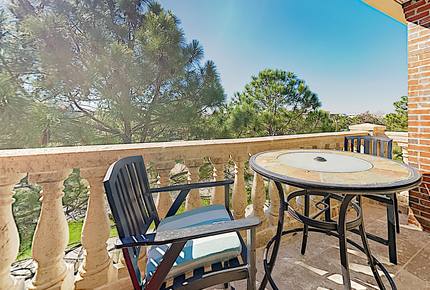 The Magnolia w/ Pool & Hot Tub - Walk to the Beach