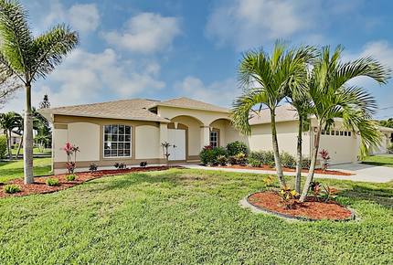 New Listing! Waterfront Getaway w/ Private Pool - Cape Coral, Florida