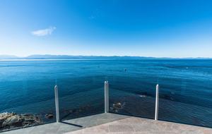 SookePoint 2-Bedroom Ocean Cottage - Sooke, Canada