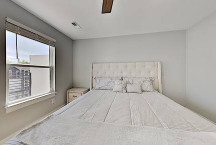 Newly Built All-Suite Retreat w/ Private Balcony