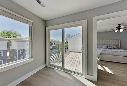 Newly Built All-Suite Retreat w/ Private Balcony