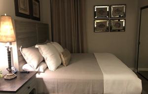 Home Exchange in Orange Beach, AL, guest bedroom with king mattress