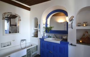 Villa Polyxena (R) - Amaliapolis, Greece