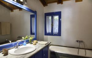 Villa Polyxena (R) - Amaliapolis, Greece