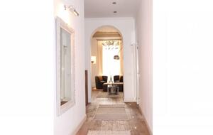 Chic Apartment Steps from the Duomo - Florence - Florence, Italy