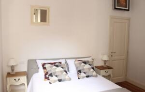 Chic Apartment Steps from the Duomo - Florence - Florence, Italy