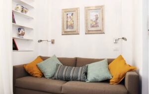 Chic Apartment Steps from the Duomo - Florence - Florence, Italy