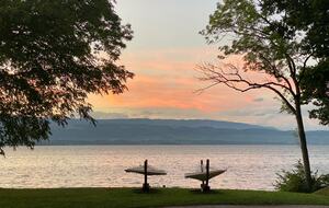 Lake Geneva frontlake House & Private Beach - Nernier, France