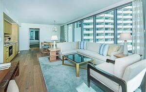 Ritz Carlton Waikiki - Honolulu, Hawaii