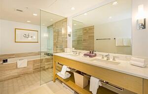 Ritz Carlton Waikiki - Honolulu, Hawaii