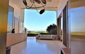 Ritz Carlton Waikiki - Honolulu, Hawaii