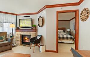 Ski-in/out - Everline Resort (formerly Resort at Squaw Creek) - Olympic Valley, California